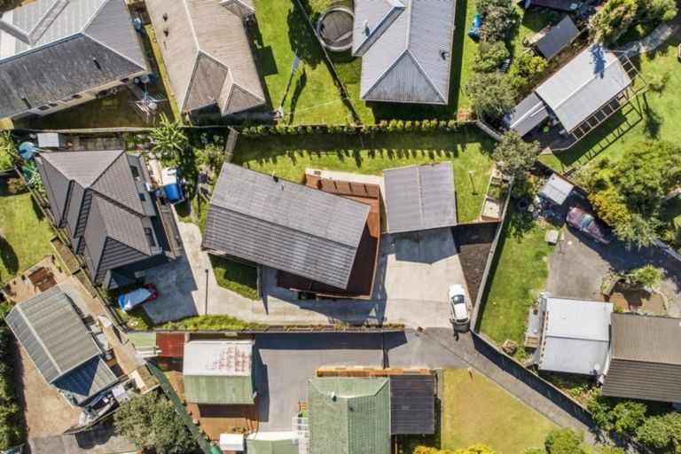 Photo of property in 17 Newland Grove, Henderson, Auckland, 0610