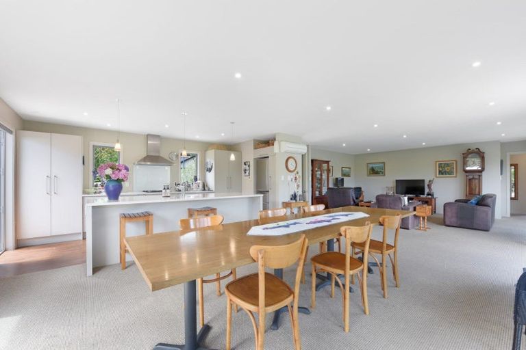 Photo of property in 4 Weka Place, Picton, 7220