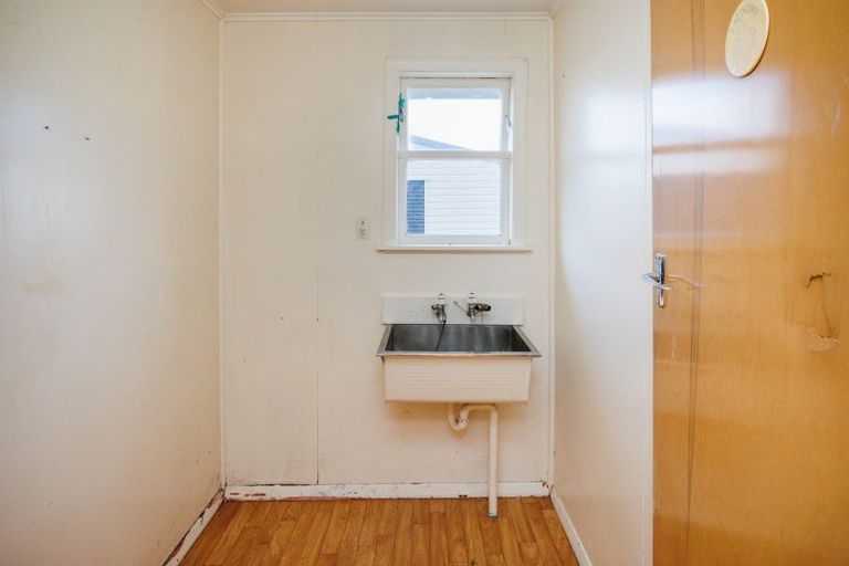 Photo of property in 30 Pembroke Street, Highbury, Palmerston North, 4412