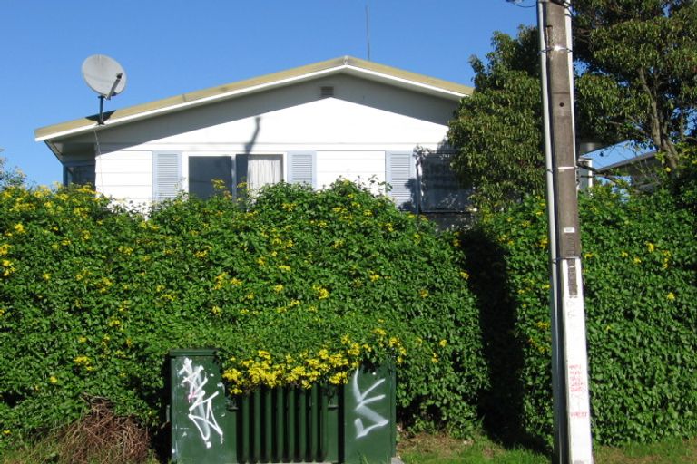 Photo of property in 14a Harrington Road, Henderson, Auckland, 0610
