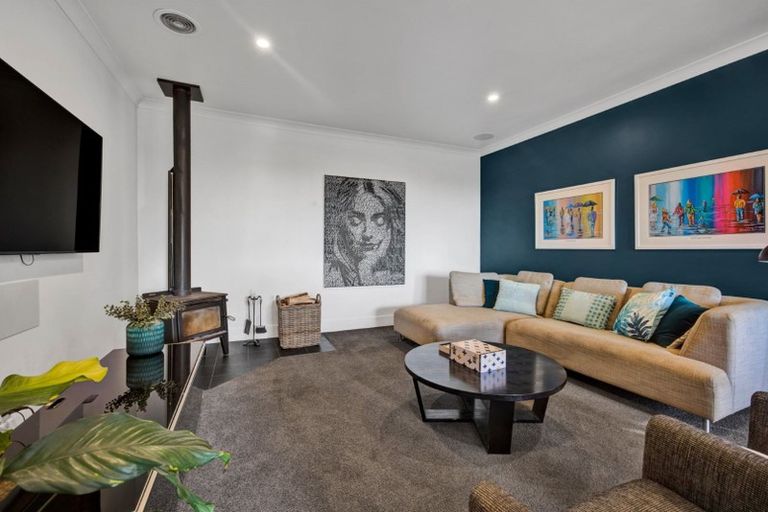 Photo of property in 561 Frankley Road, Hurworth, New Plymouth, 4371