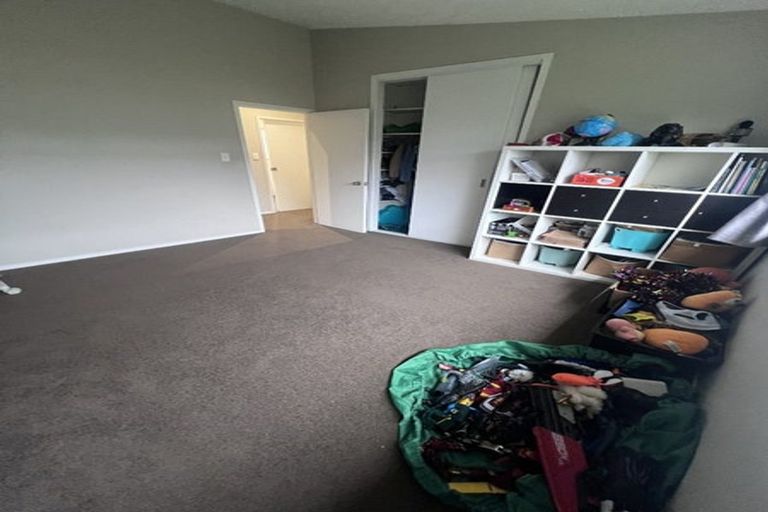 Photo of property in 25 Blakeborough Drive, Forrest Hill, Auckland, 0620