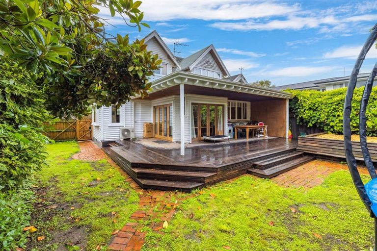 Photo of property in 5 Repton Street, Merivale, Christchurch, 8014