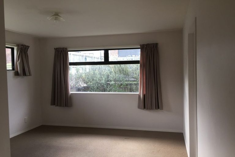 Photo of property in 302b Triangle Road, Massey, Auckland, 0614