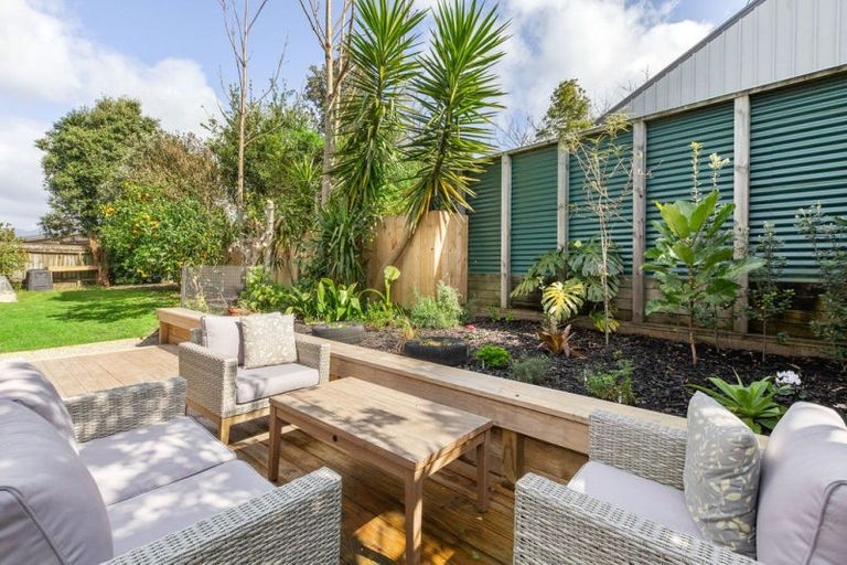 Photo of property in 14a Macmillan Street, Katikati, 3129