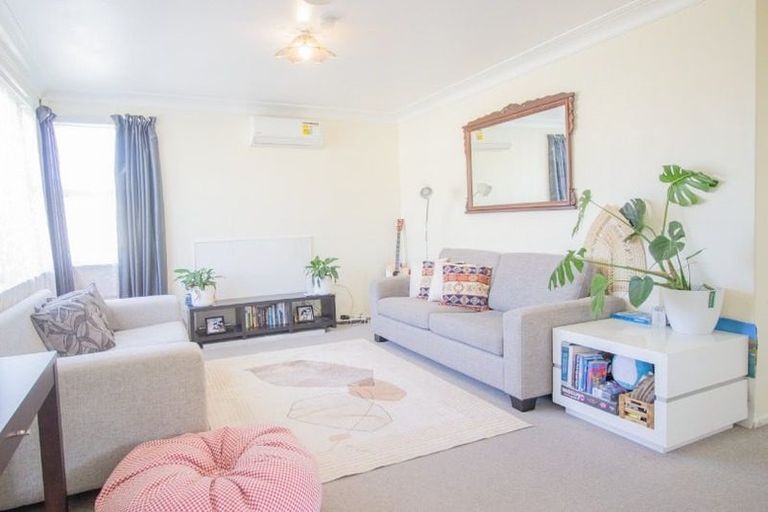 Photo of property in 70 Fisher Crescent, Otara, Auckland, 2023