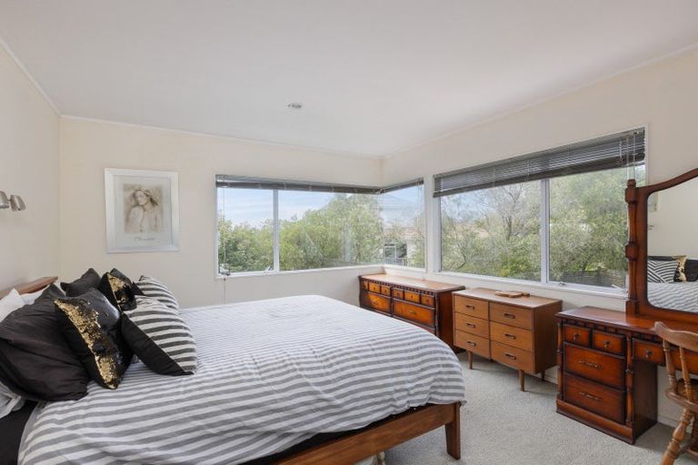 Photo of property in 37 Vista Motu, Red Beach, 0932