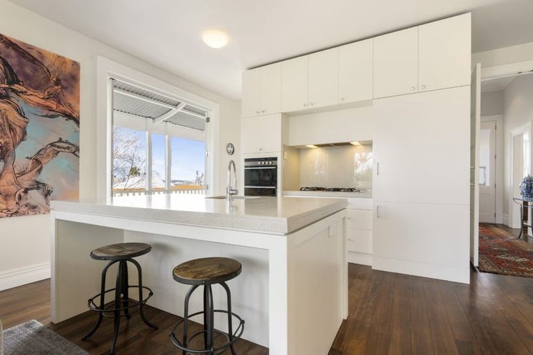 Photo of property in 73 Hinemoa Street, Birkenhead, Auckland, 0626