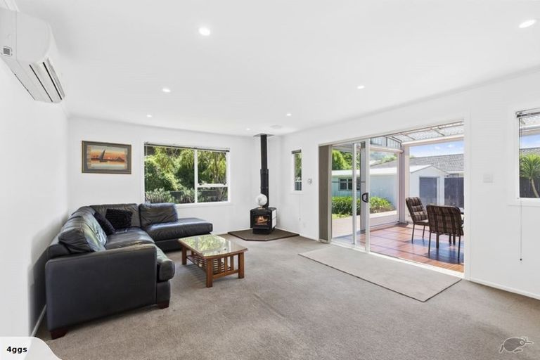 Photo of property in 13 Nathan Street, Tawa, Wellington, 5028