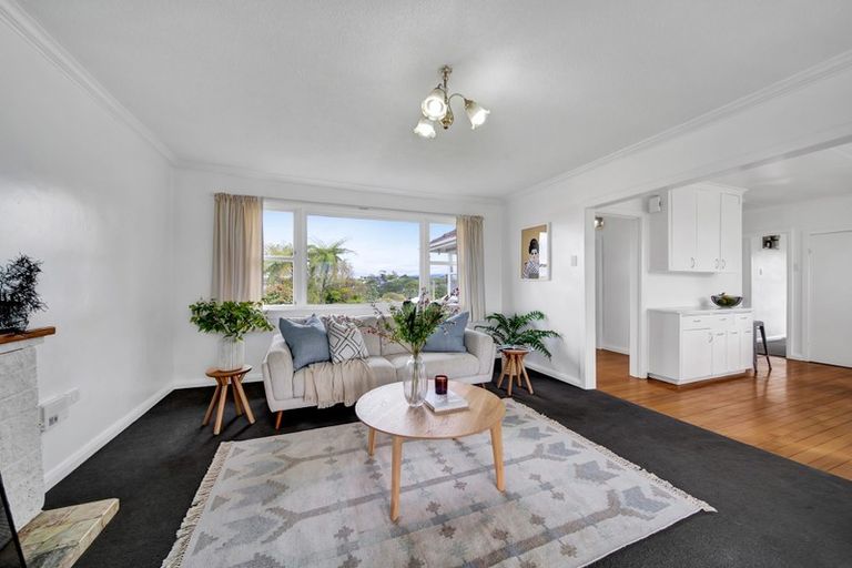 Photo of property in 184 Seaview Road, Westown, New Plymouth, 4310