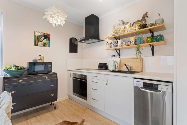 Photo of property in 3 Lance Way, Papamoa, 3118