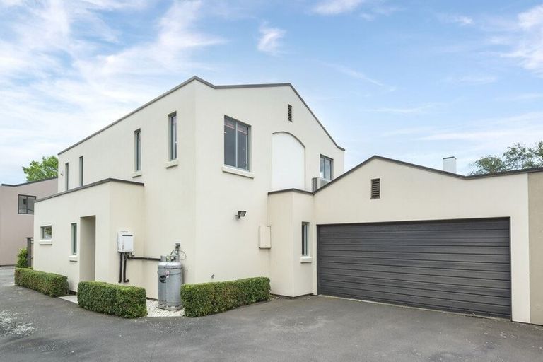 Photo of property in 114a Bishop Street, St Albans, Christchurch, 8014
