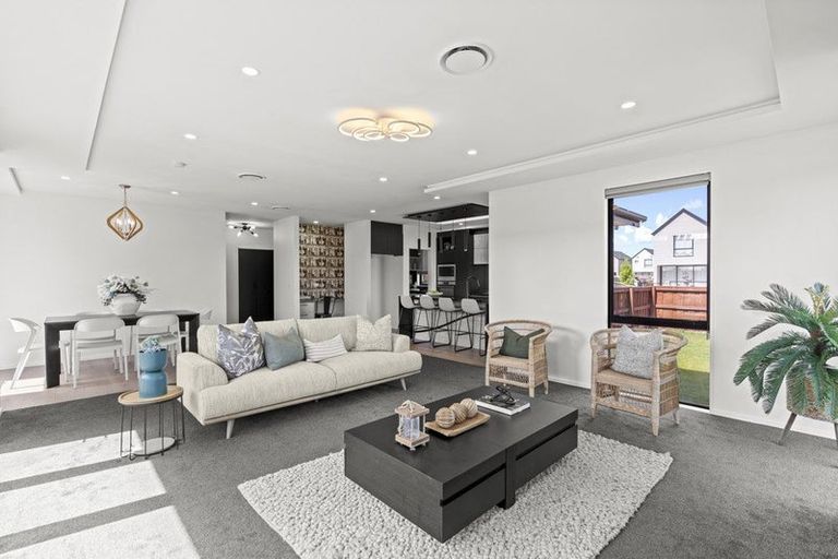 Photo of property in 5 Skibbereen Drive, Halswell, Christchurch, 8025