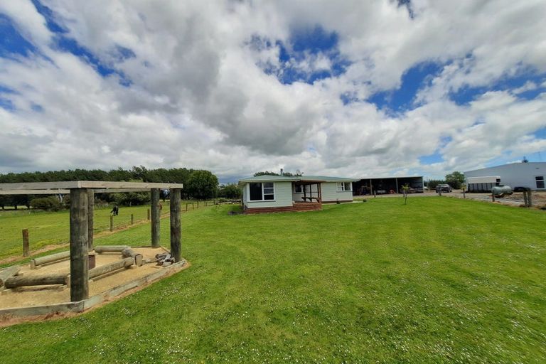 Photo of property in 989 Spur Road, Ashhurst, 4884