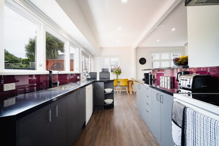 Photo of property in 33 Oakland Street, Andersons Bay, Dunedin, 9013