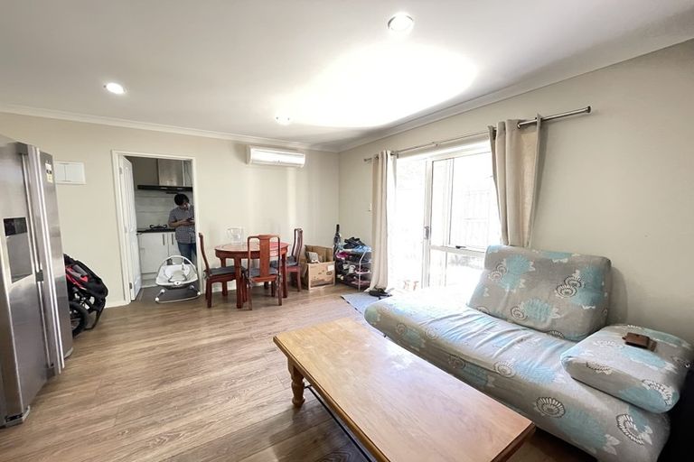 Photo of property in 20 Valley View Road, Glenfield, Auckland, 0629