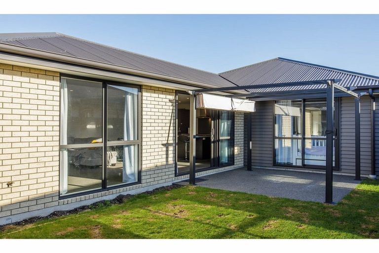 Photo of property in 7 Eric Melrose Lane, Halswell, Christchurch, 8025