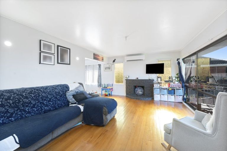 Photo of property in 23 Bedford Street, Te Atatu South, Auckland, 0610