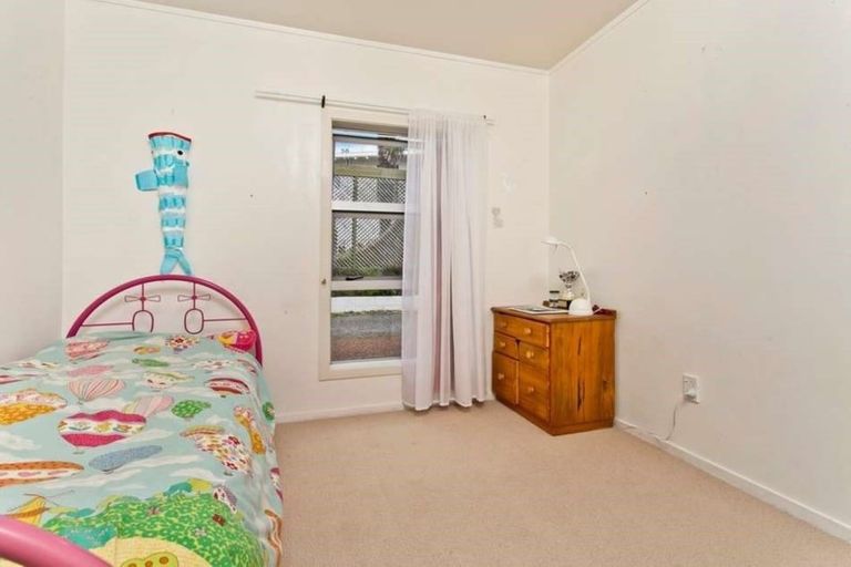 Photo of property in 2/26 Park Rise, Campbells Bay, Auckland, 0630
