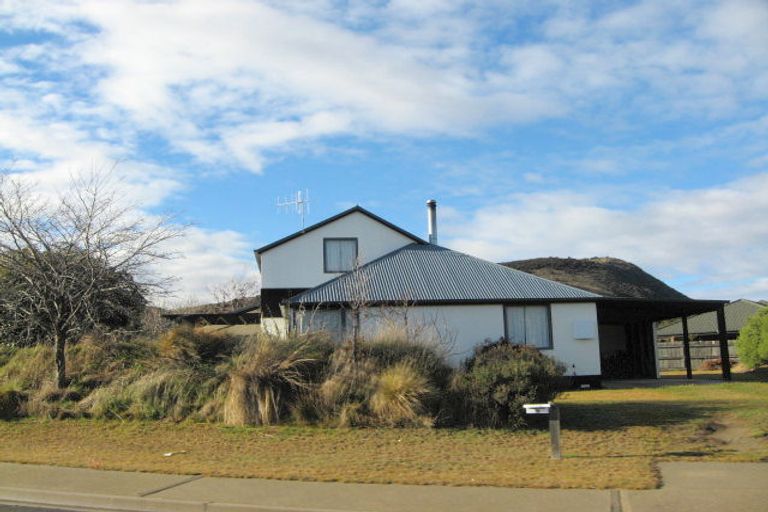 Photo of property in 18 Ragan Lane, Wanaka, 9305
