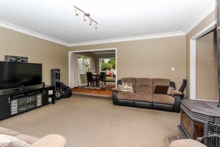 Photo of property in 32 Clawton Street, Westown, New Plymouth, 4310