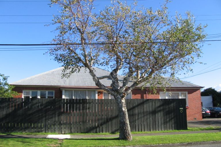 Photo of property in 1 Avery Grove, Boulcott, Lower Hutt, 5011