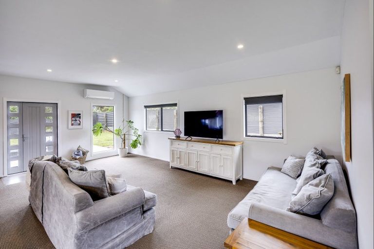 Photo of property in 8 Scarrott Road, Bay View, Napier, 4104