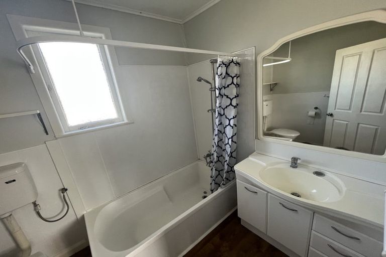 Photo of property in 7 Milne Street, Sanson, 4817