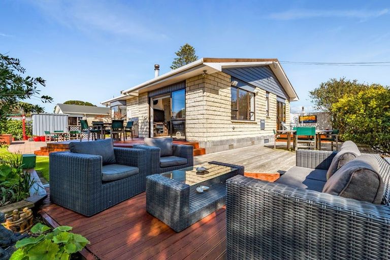 Photo of property in 4 Henui Street, Strandon, New Plymouth, 4312