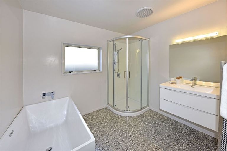 Photo of property in 1/3 Creyke Road, Ilam, Christchurch, 8041