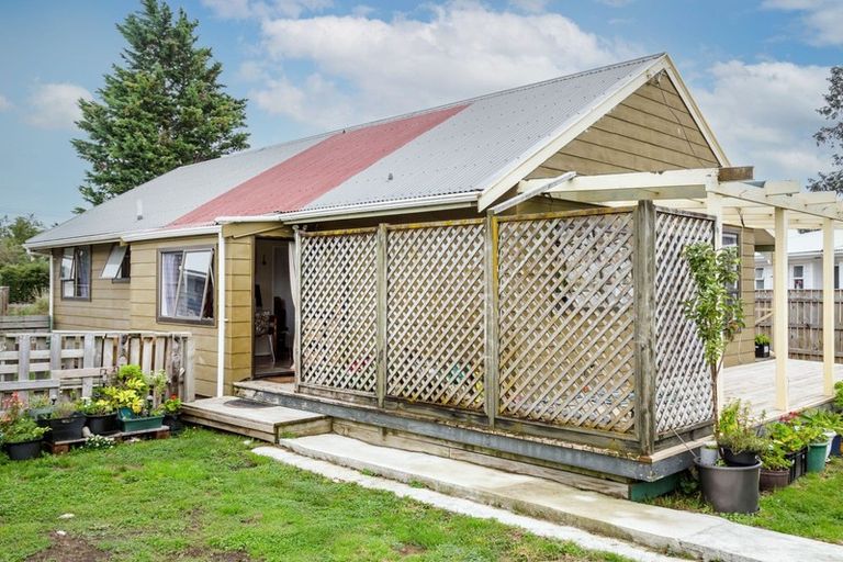 Photo of property in 139 Fitzherbert Street, Featherston, 5710