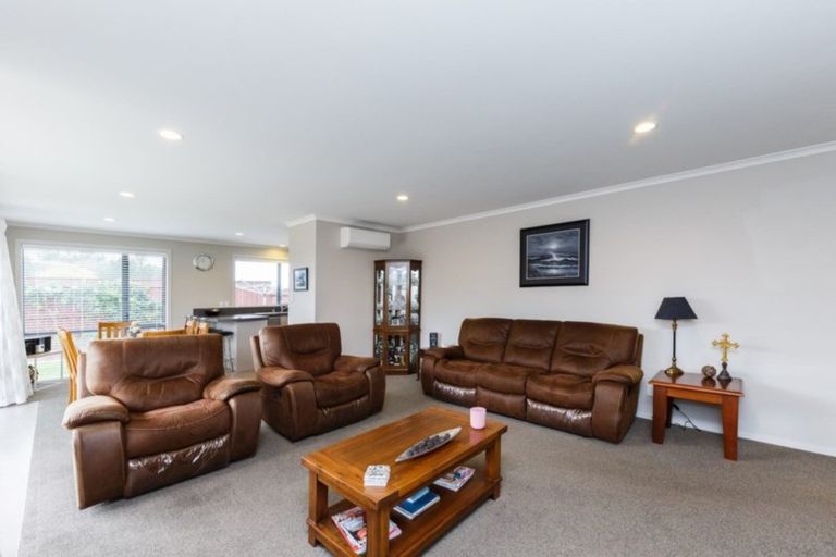 Photo of property in 4 Levi Place, Kelvin Grove, Palmerston North, 4414