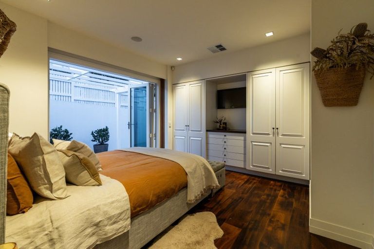 Photo of property in 8 Elizabeth Road, Bluff Hill, Napier, 4110