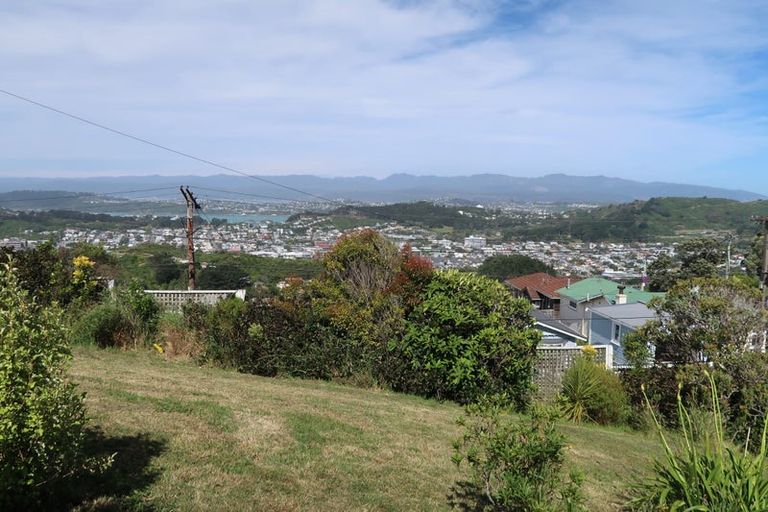 Photo of property in 84 Mills Road, Brooklyn, Wellington, 6021