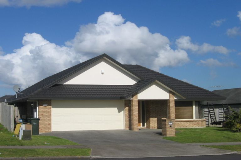 Photo of property in 6 Brinlack Drive, East Tamaki, Auckland, 2016