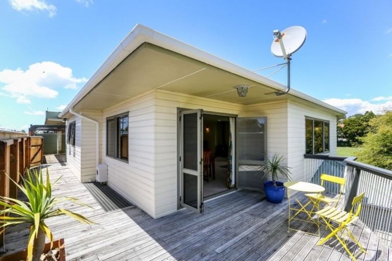 Photo of property in 365 Saint Aubyn Street, Moturoa, New Plymouth, 4310