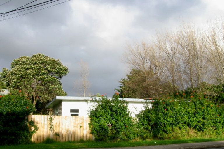 Photo of property in 72b Waimea Road, Waikanae Beach, Waikanae, 5036