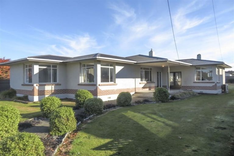 Photo of property in 19 Milton Street, Gore, 9710