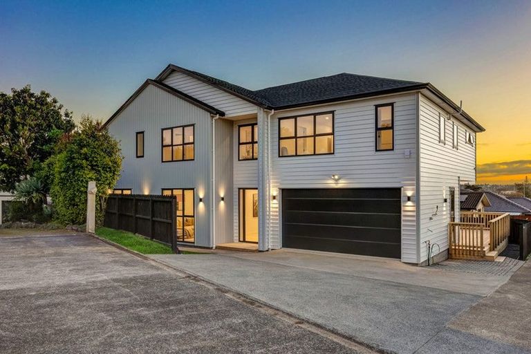 Photo of property in 48 Lewisham Street, Highland Park, Auckland, 2010