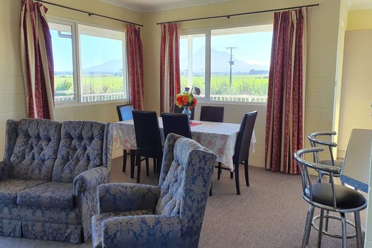 Photo of property in 204a Tai Road, Opunake, 4681