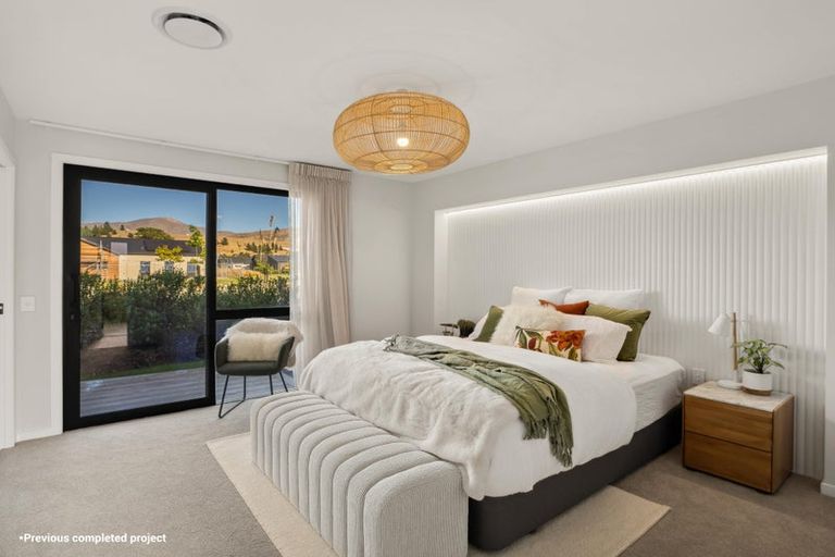 Photo of property in 69 Annie Aranui Drive, Poraiti, 4182