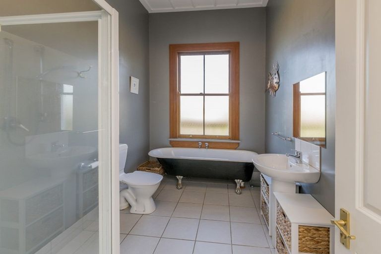 Photo of property in 98 Rangiuru Road, Otaki Beach, Otaki, 5512