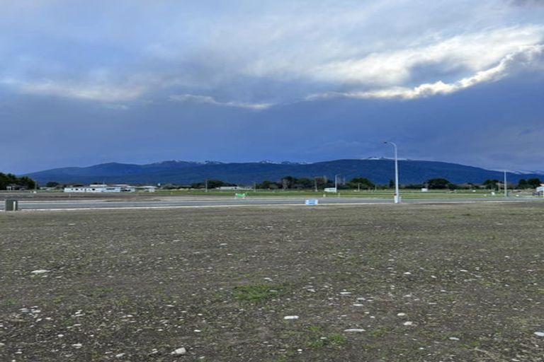 Photo of property in 5 Tukare Loop, Te Anau, 9600