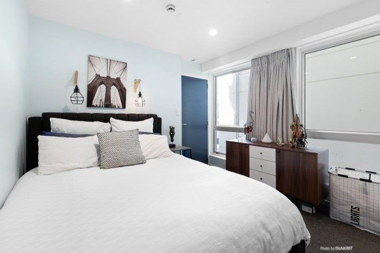 Photo of property in Terrace Heights Apartments, 2g/163 The Terrace, Wellington Central, Wellington, 6011