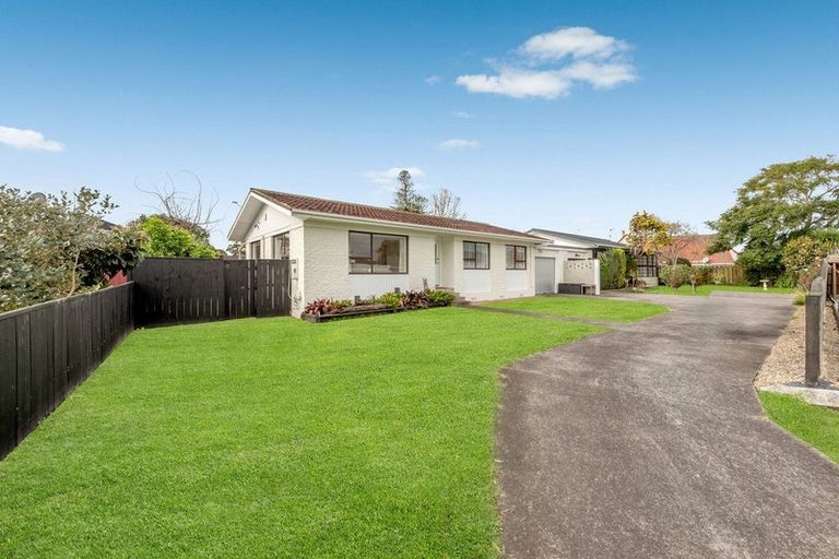 Photo of property in 1/9 Tina Place, Sunnyhills, Auckland, 2010