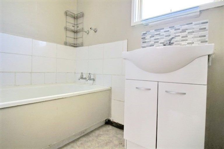 Photo of property in 38 Huia Street, Waiuku, 2123