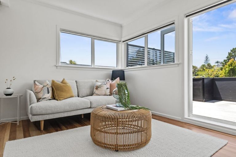 Photo of property in 42 Matipo Road, Mairangi Bay, Auckland, 0630