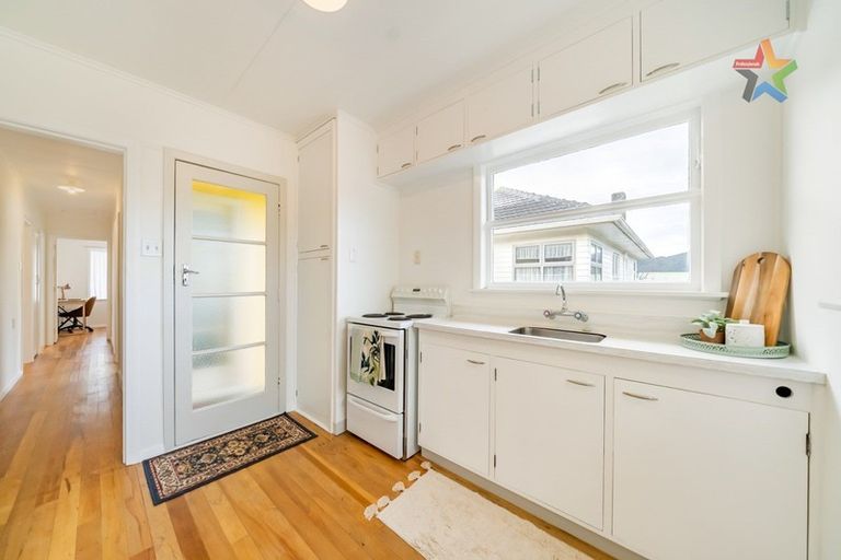 Photo of property in 39 Ruthven Road, Wainuiomata, Lower Hutt, 5014