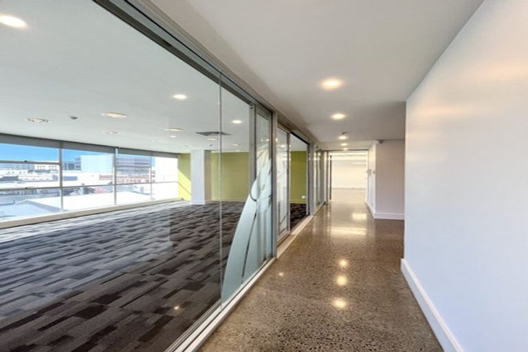 Photo of property in 1b/6 Kingdon Street, Newmarket, Auckland, 1023