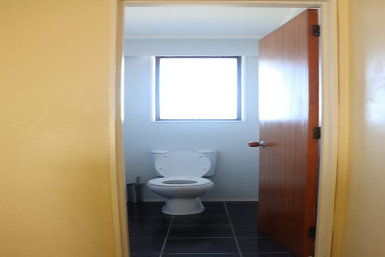 Photo of property in 80 Akaroa Drive, Maupuia, Wellington, 6022